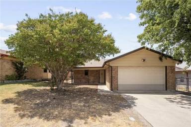 Main picture of 519 Myra Lou Ave