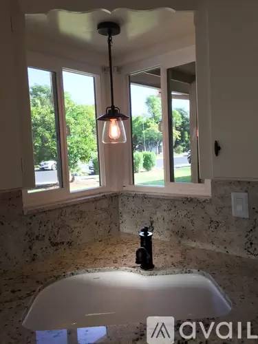 Main picture of 1038 Dewitt Ave