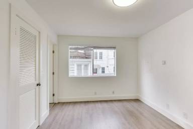 Main picture of 2240 LARKIN Apartments