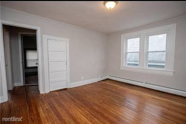 Main picture of 64 Pleasant St
