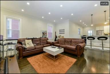 Main picture of 783 E Broadway