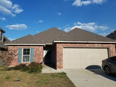 Main picture of 643 Riverscape Dr