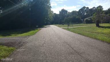 Main picture of 303 E Pinedale Rd