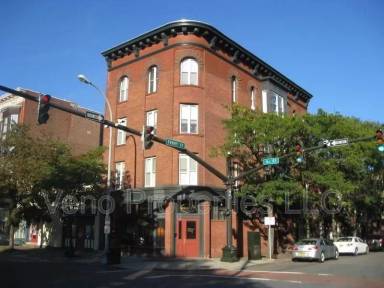 Main picture of 156 4th St