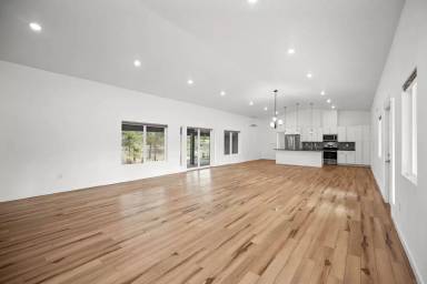 Main picture of 3858 W Cliffside Ln