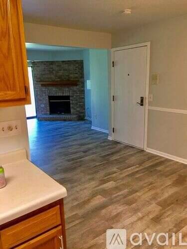 Main picture of 822 N Thompson Dr