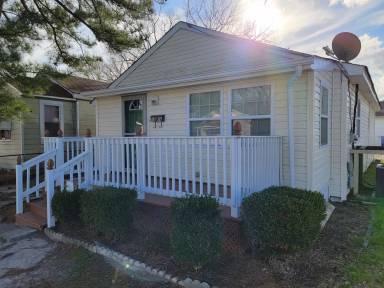 Main picture of 2506 Evergreen Pl