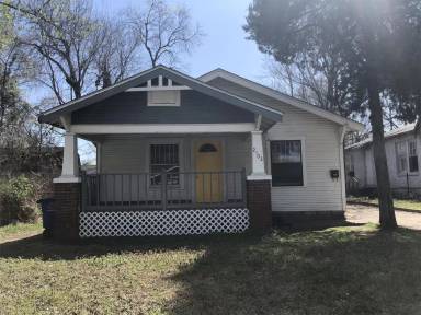 Main picture of 2102 E 12th St