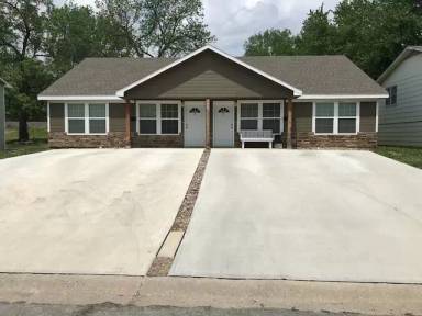 Main picture of 709 E Culton St