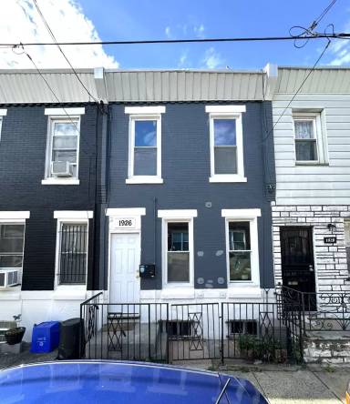 Main picture of 1926 McClellan St