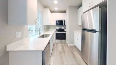 Main picture of 2418 Verona St