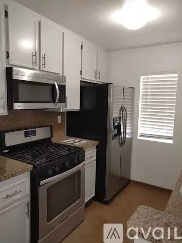 Main picture of 10828 Aderman Ave