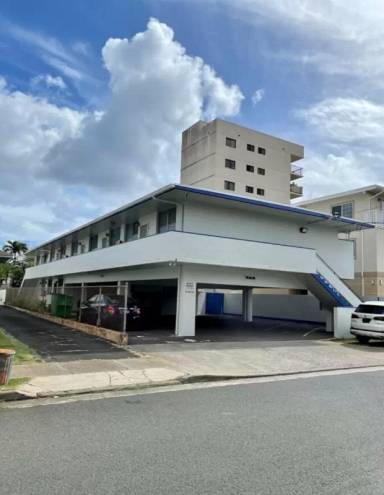 Main picture of 711 Makaleka Ave