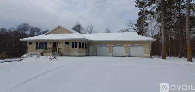 Main picture of 8321 White Oak St NE