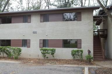 Main picture of 1323 Charlotte St