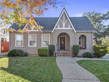Main picture of 5175 Carter Ave