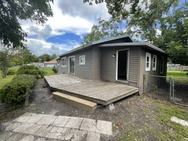 Main picture of 10879 Grayson St