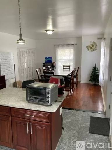 Main picture of 72 Standish Ave