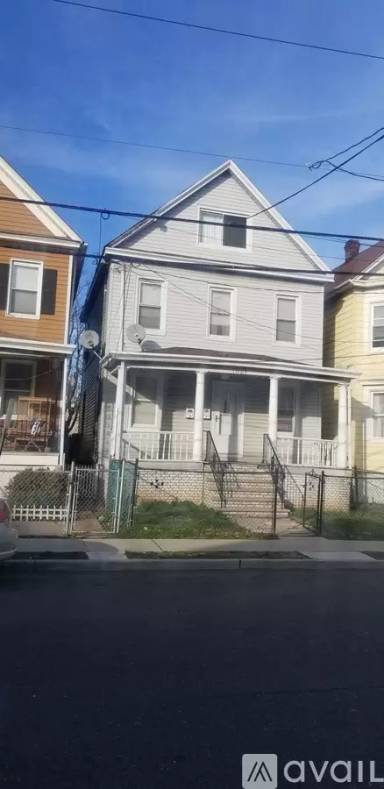 Main picture of 1021 Emma St