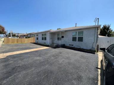 Main picture of 516 E St
