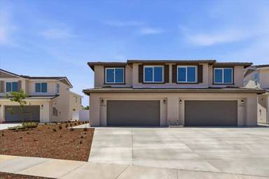 Main picture of 5824 Persepolis Ct