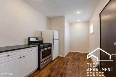 Main picture of 3825 N Drake Ave