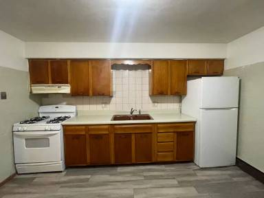 Main picture of 2920 Halsted Rd