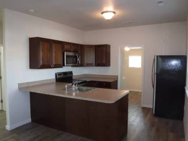 Main picture of 831 N Paxson Dr
