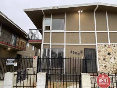 Main picture of 3918 W 113th St