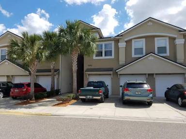 Main picture of 7071 Deer Lodge Cir