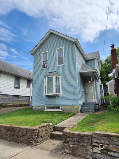 Main picture of 2810 Rogers St