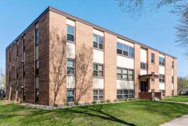 Main picture of 2760 Xerxes Ave S