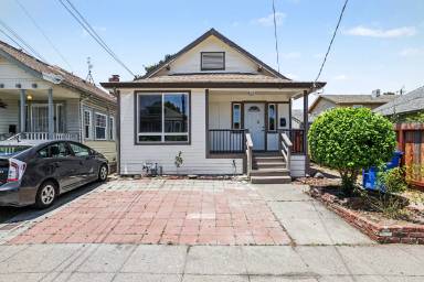 Main picture of 1619 Walnut St