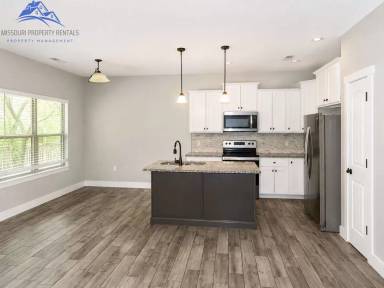 Main picture of 143 Sapling Dr