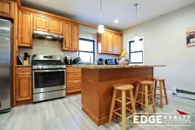 Main picture of 1379 Commonwealth Ave Apartments