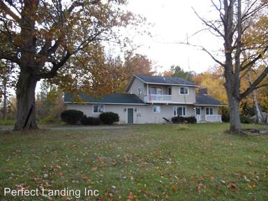 Main picture of 3412 E Huron Rd