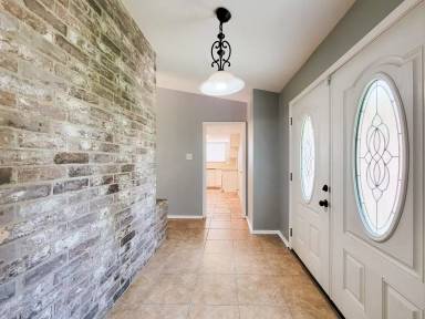 Main picture of 8515 Riverside Walk Ln