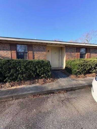 Main picture of 1520 Parkway
