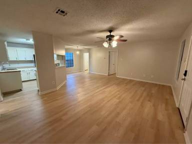 Main picture of 311 E Jeff Davis Ave