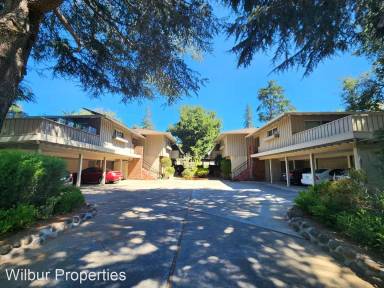 Main picture of 660 Forest Ave