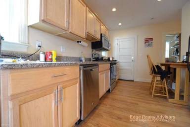 Main picture of 29 Coolidge Hill Rd