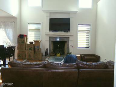 Main picture of 9441 Sayre Ave