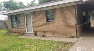 Main picture of 900 E 27th St