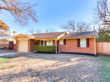 Main picture of 5214 N Mueller Ave