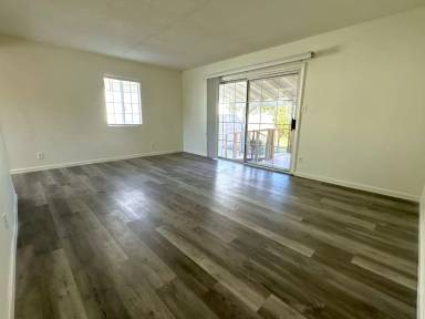 Main picture of 10206 Hillview Ave