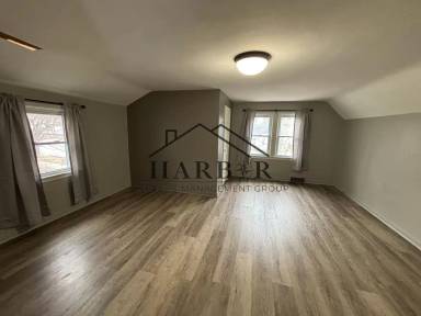 Main picture of 1304 9th Ave NW