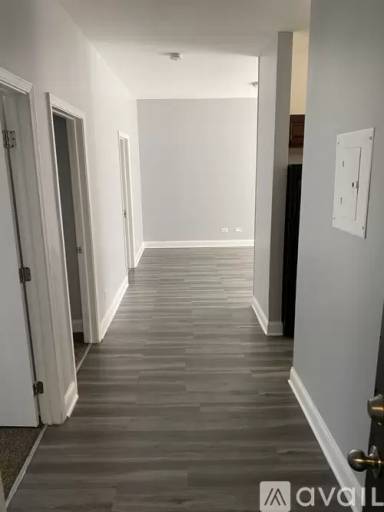 Main picture of 5300 S King Dr