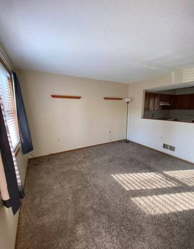 Main picture of 7 Dubois Ct