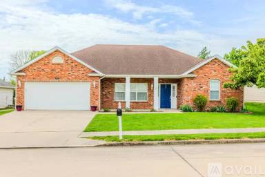 Main picture of 4704 Castlewood Ct