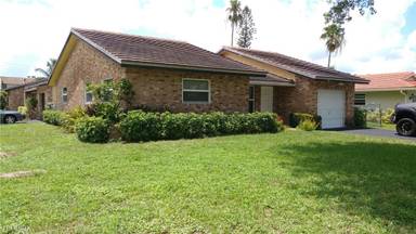 Main picture of 2940 NW 103rd Ln